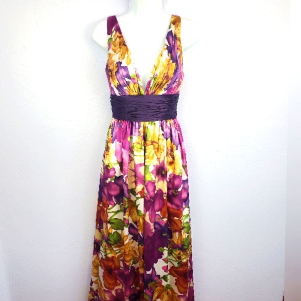 SCALA Maxi Dress - Picture 5 of 8